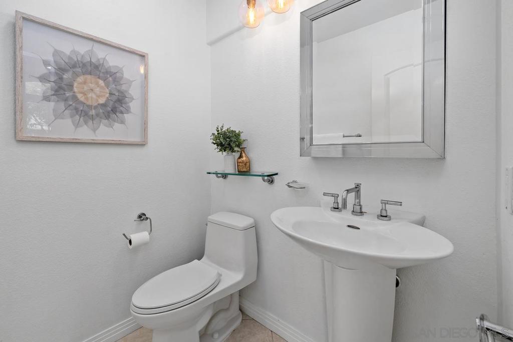 5381 Renaissance Ave Property Photo 22