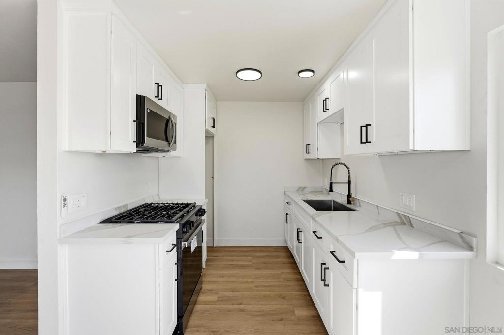 41 Madison Ave Property Photo 16