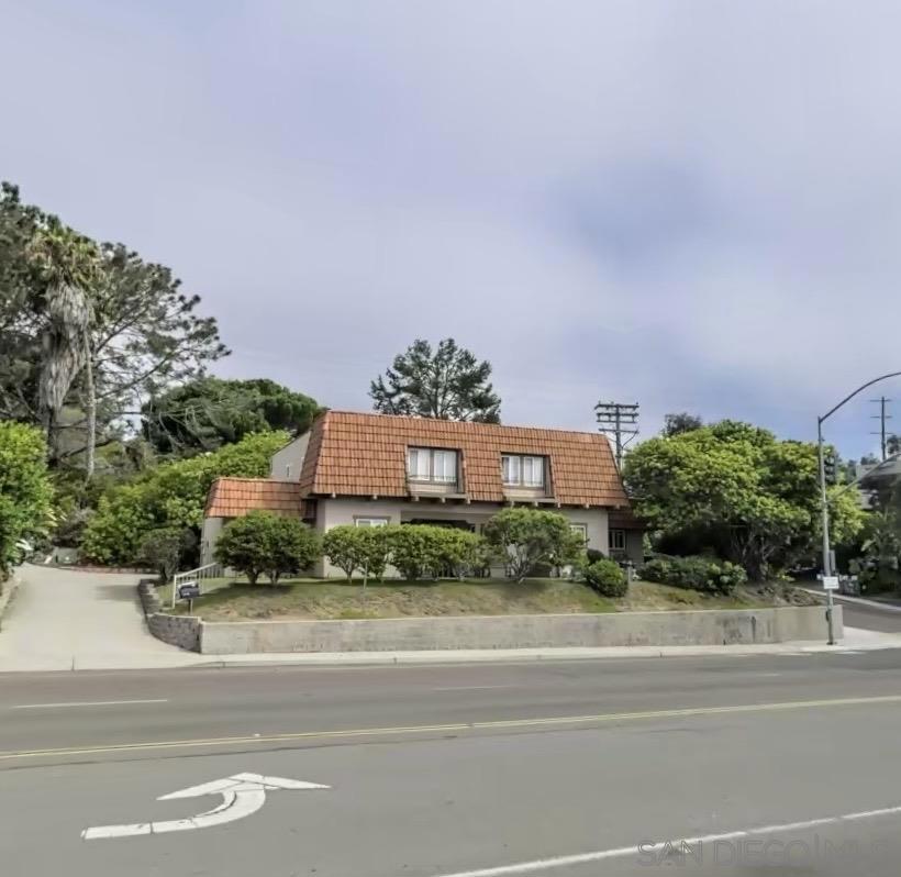 584 86 Lomas Santa Fe Dr Property Photo 1