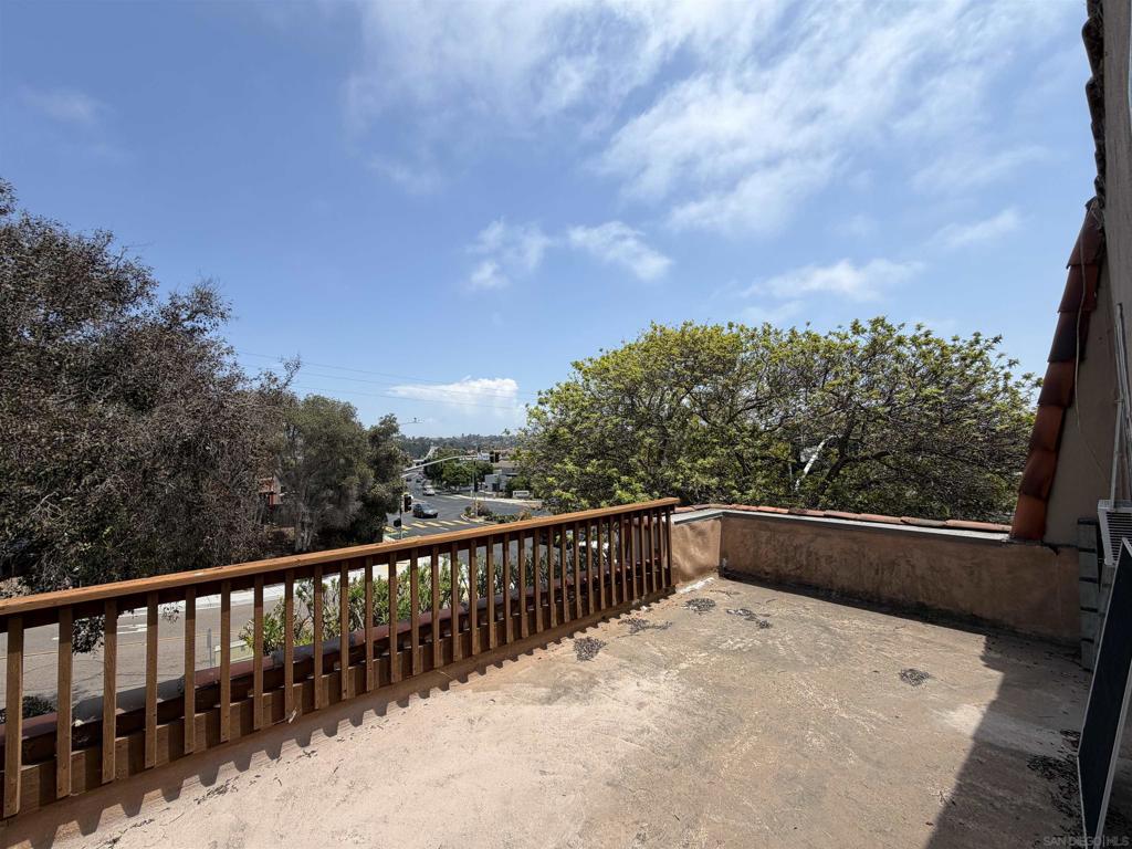 584 86 Lomas Santa Fe Dr Property Photo 37