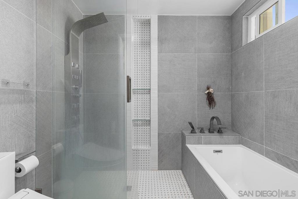 6186 Caminito Baeza Property Photo 37