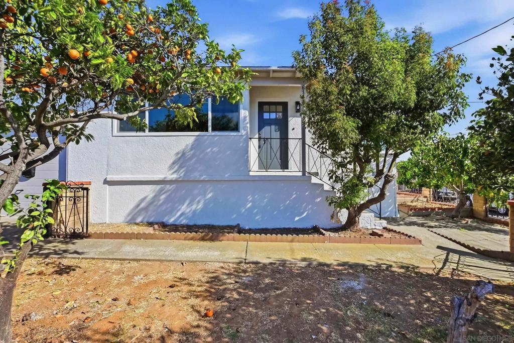 6121 Cumberland St Property Photo 1