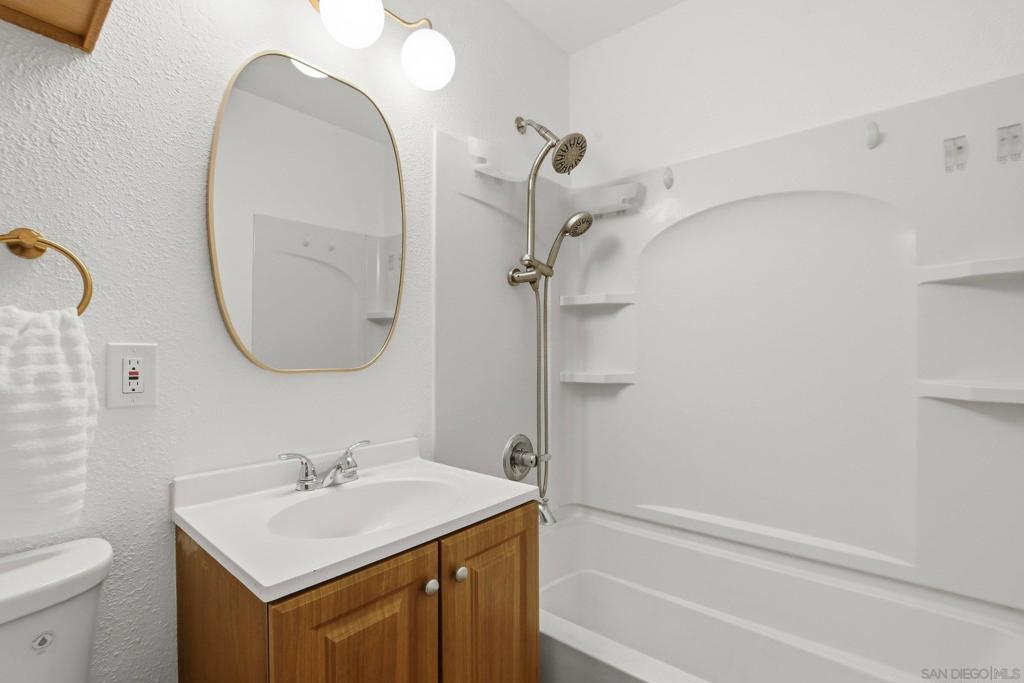 6121 Cumberland St Property Photo 14