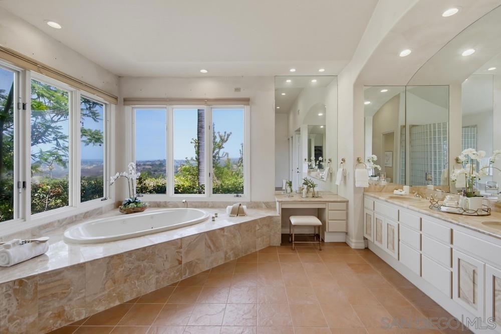 18103 Via Ascenso Property Photo 25