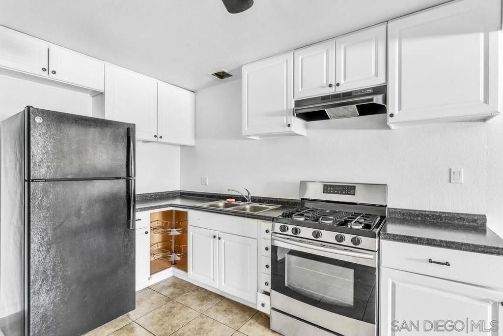 5920 Streamview Dr Property Photo 10