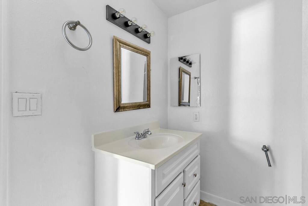 5920 Streamview Dr Property Photo 18