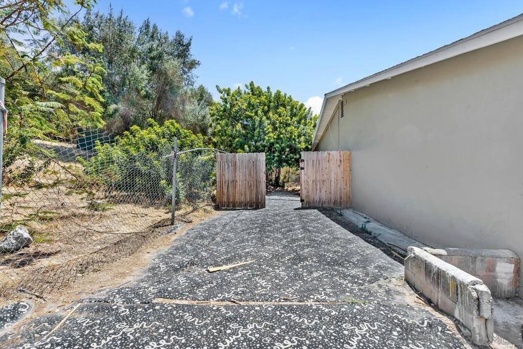 5920 Streamview Dr Property Photo 20