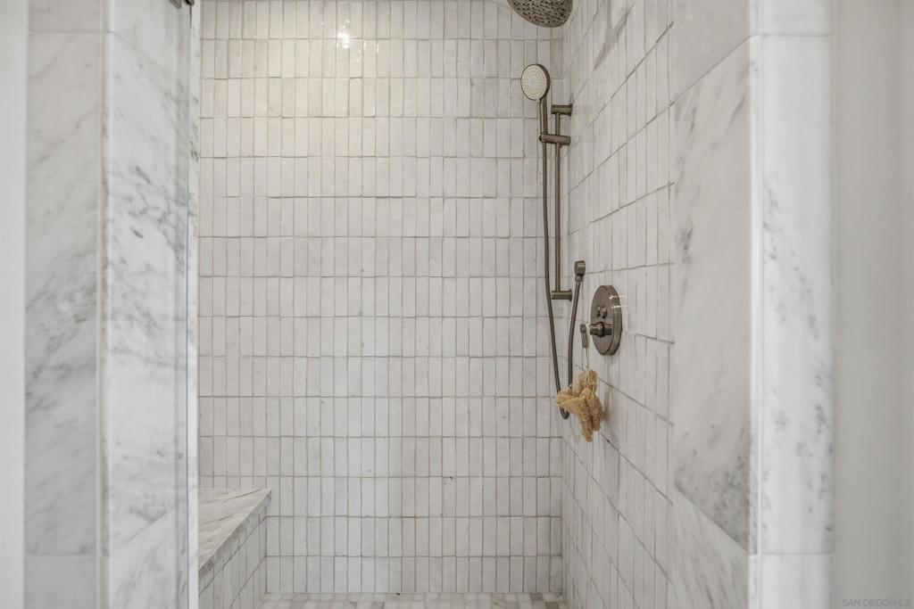 1027 F Ave Property Photo 30