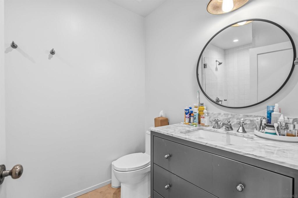 1027 F Ave Property Photo 33