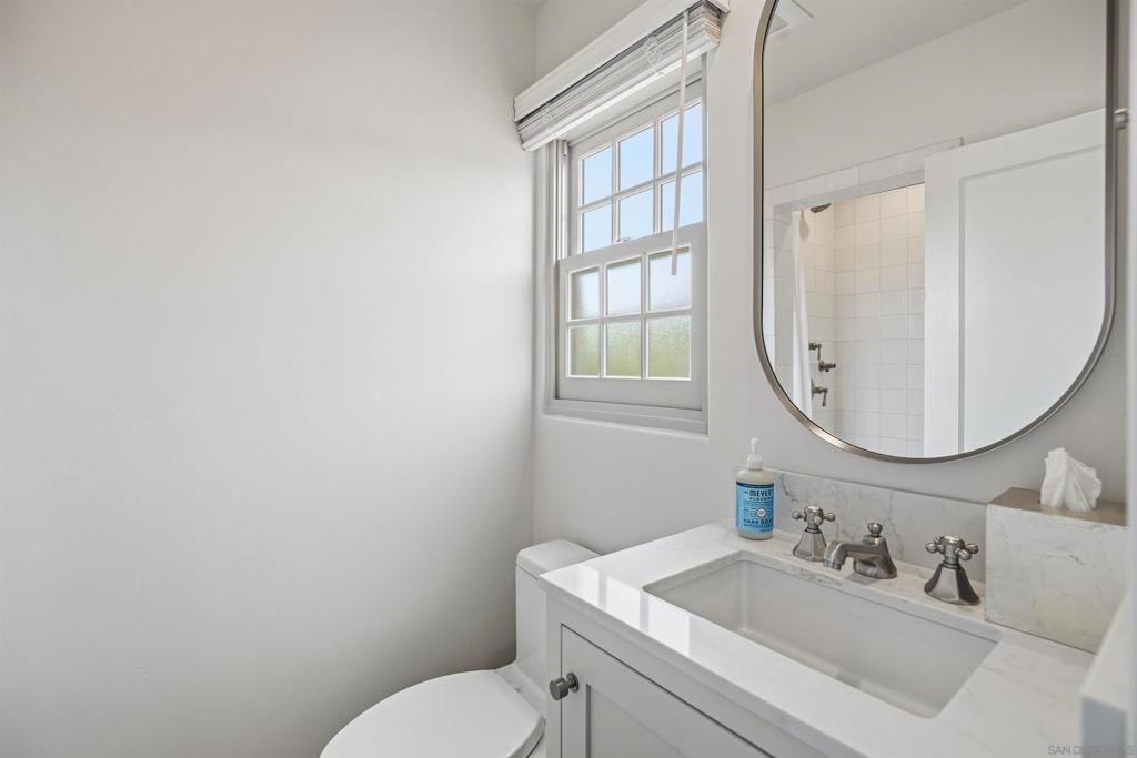 1027 F Ave Property Photo 59