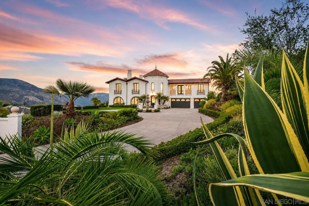 7823 Calle Cima Property Photo 1
