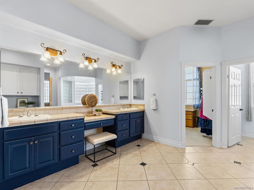 15043 Saddle Creek Drive Property Photo 15