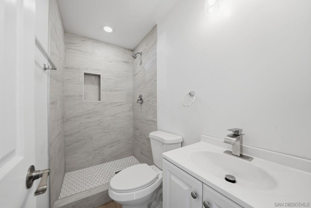 3153 55 G St Property Photo 10