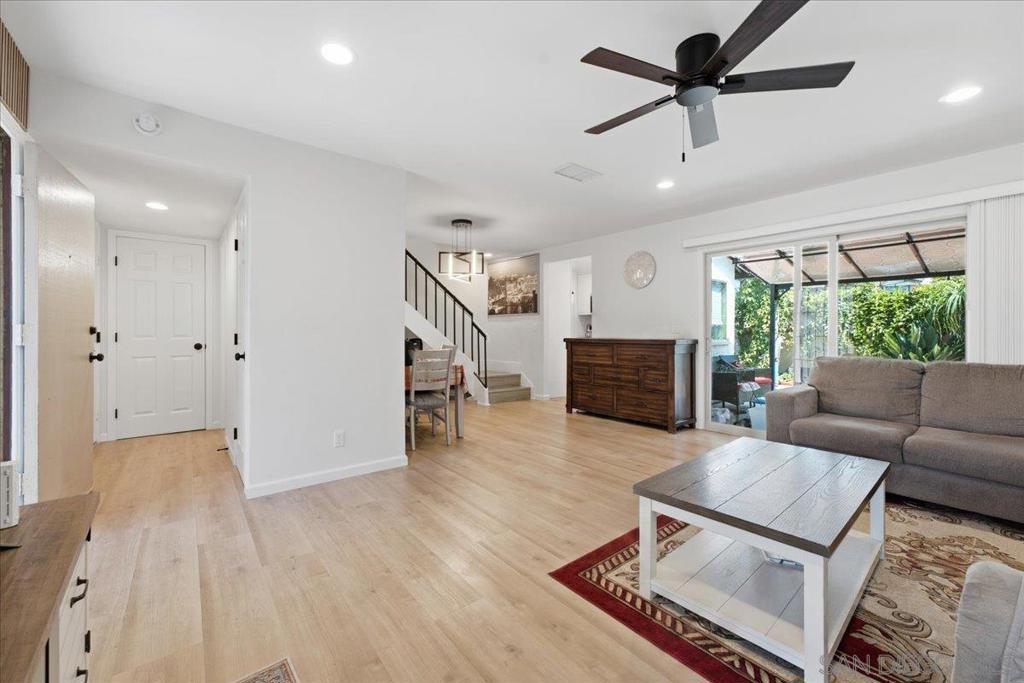 503 Smoketree Glen Property Photo 14