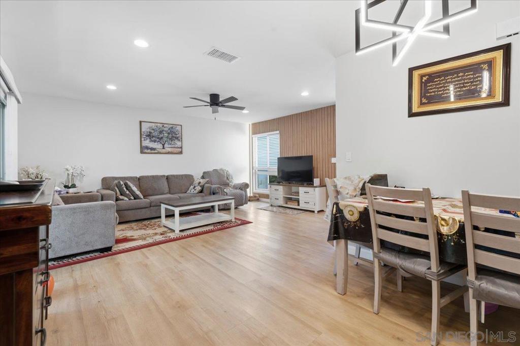 503 Smoketree Glen Property Photo 15