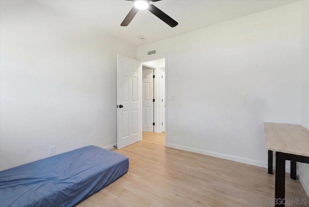 503 Smoketree Glen Property Photo 24