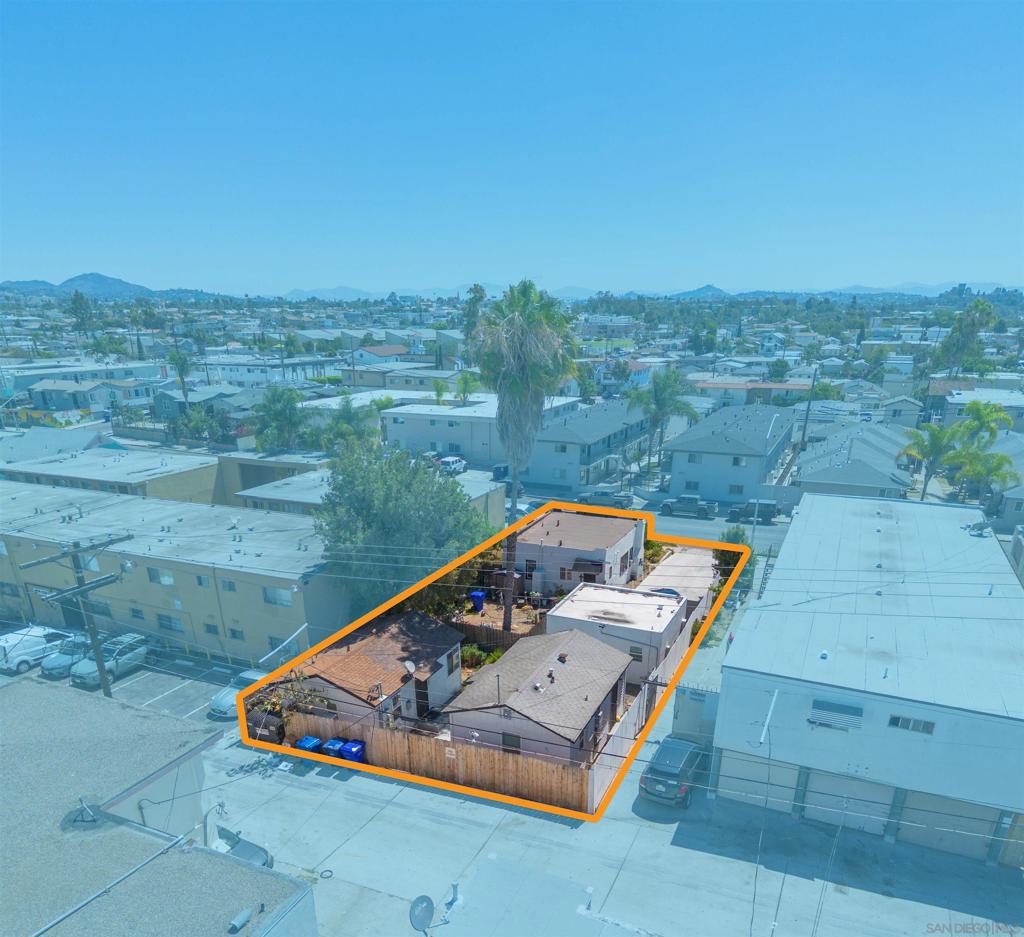 4052 56 Euclid Property Photo 1