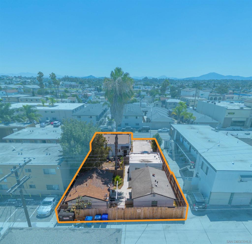 4052 56 Euclid Property Photo 3