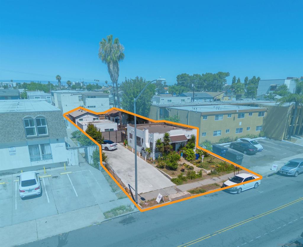4052 56 Euclid Property Photo 6