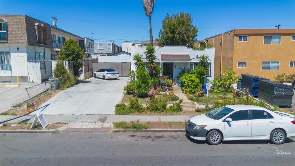 4052 56 Euclid Property Photo 18