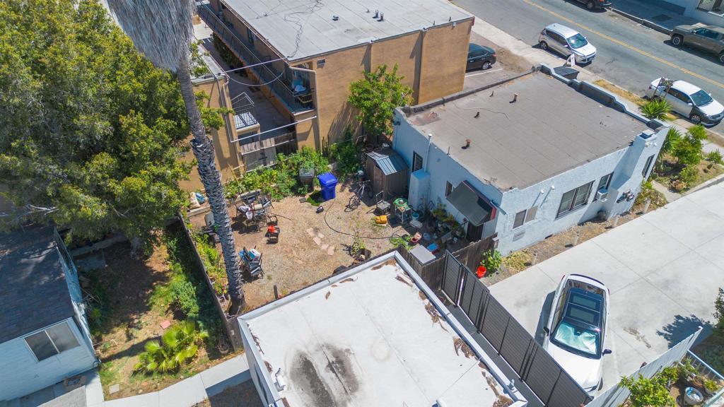 4052 56 Euclid Property Photo 27
