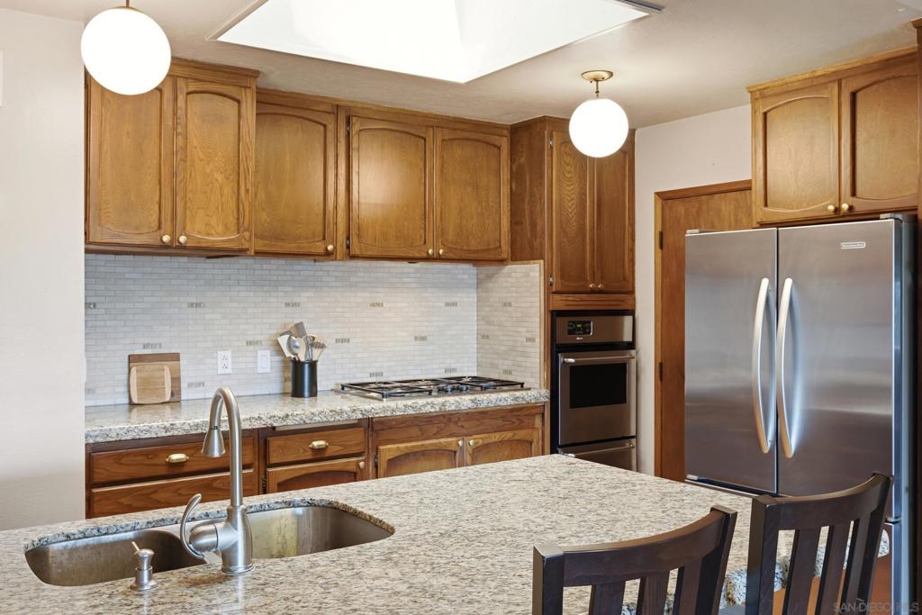 4543 Peak Ct Property Photo 11