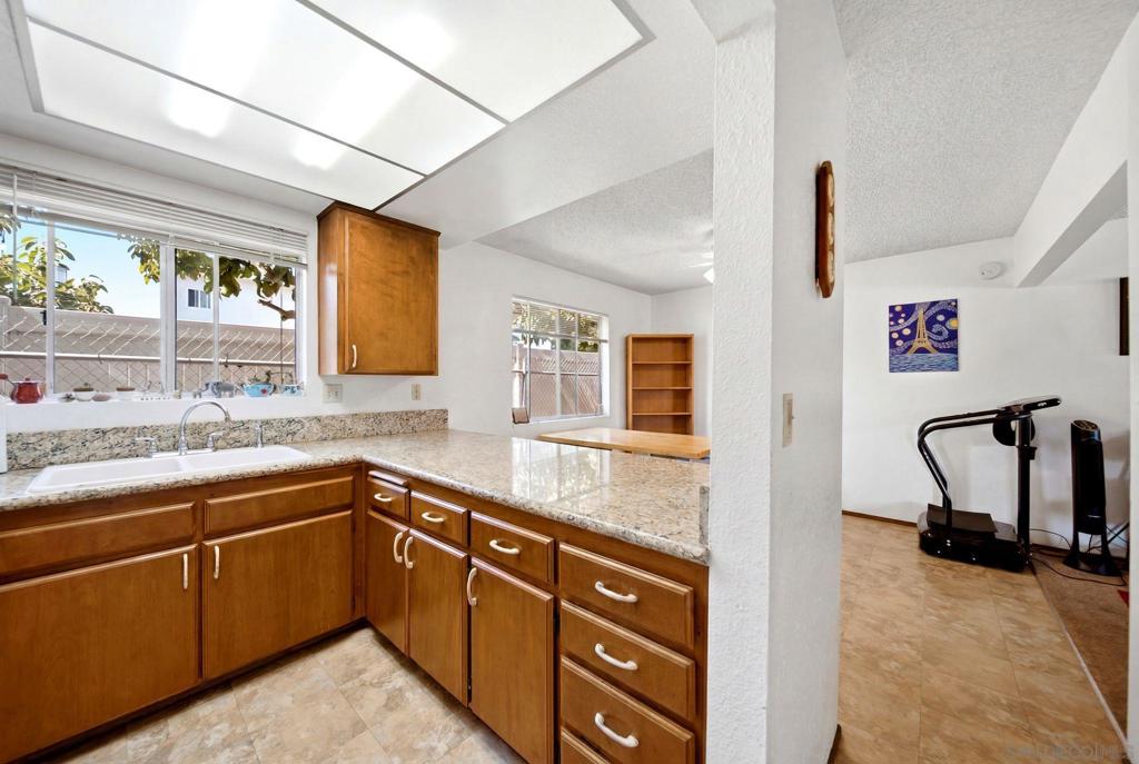 932 Regal Rd Property Photo 30