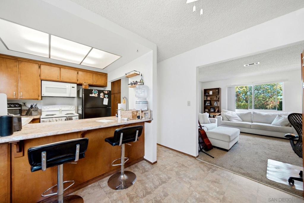 932 Regal Rd Property Photo 35