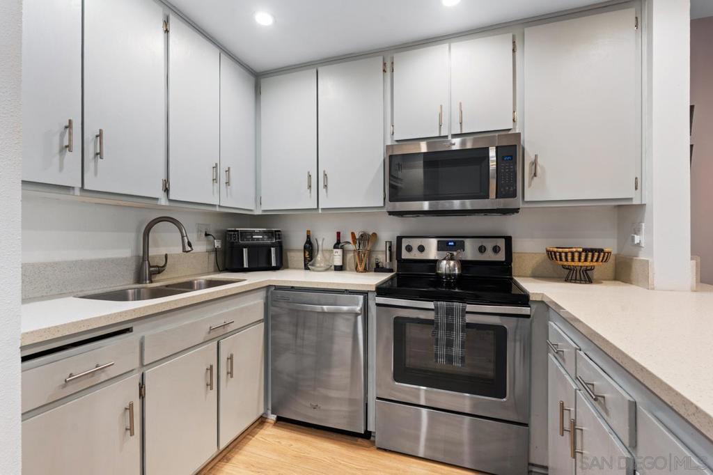 4545 Collwood Blvd #52 Property Photo 8