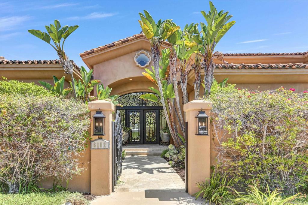 6102 Avenida Alteras Property Photo 4