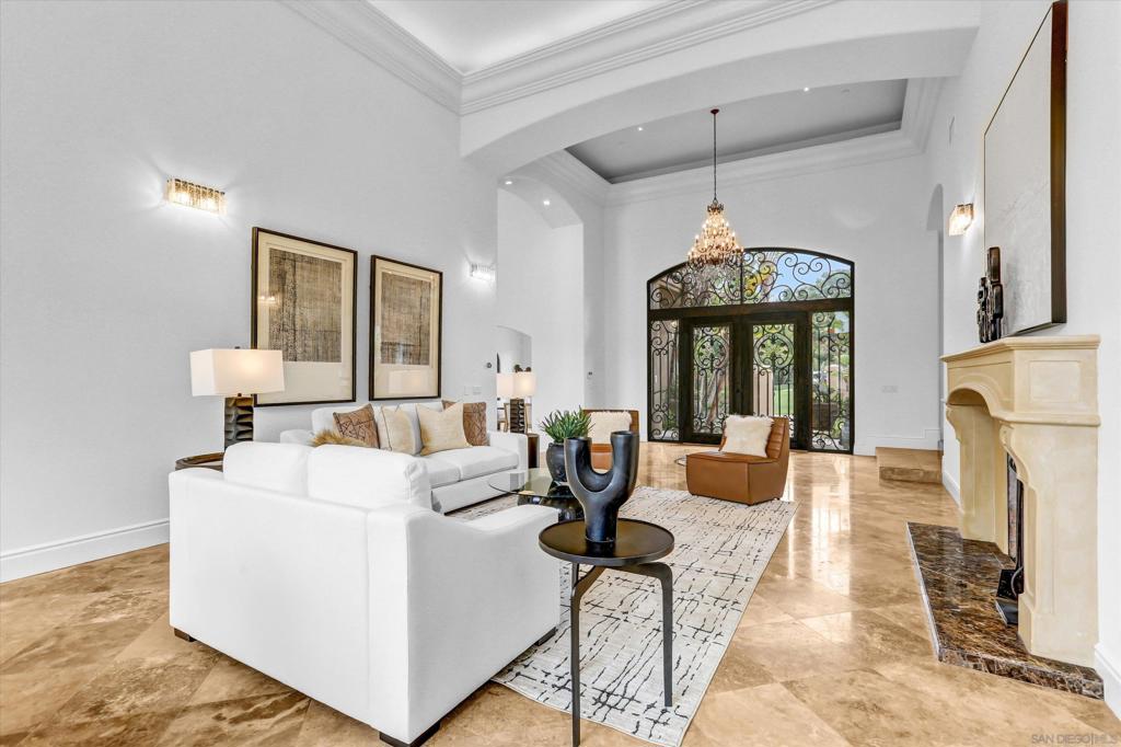 6102 Avenida Alteras Property Photo 10