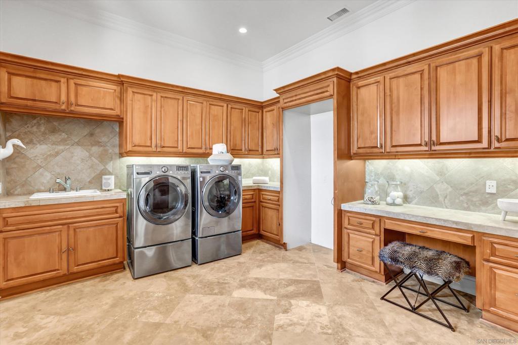 6102 Avenida Alteras Property Photo 43