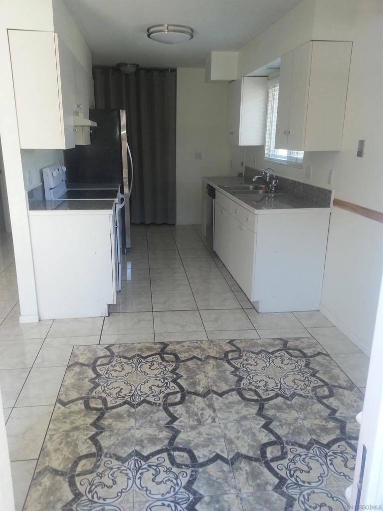 10328 Great Rock Property Photo 4