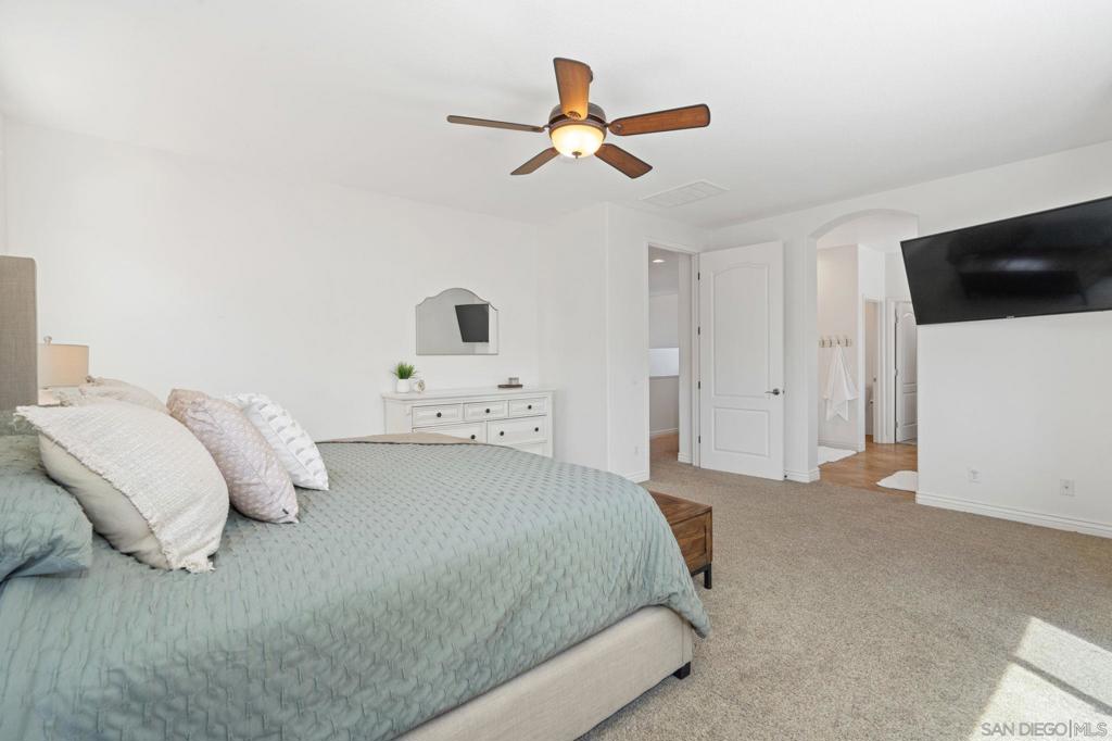 30856 E Green Property Photo 34