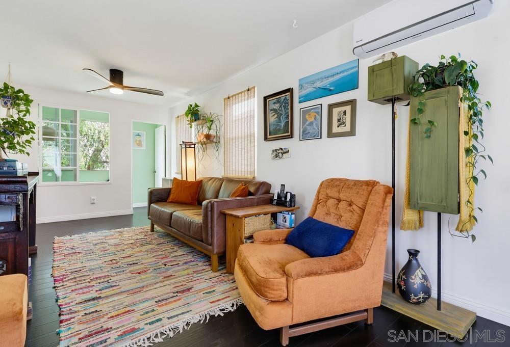 4816 Lantana Property Photo 7