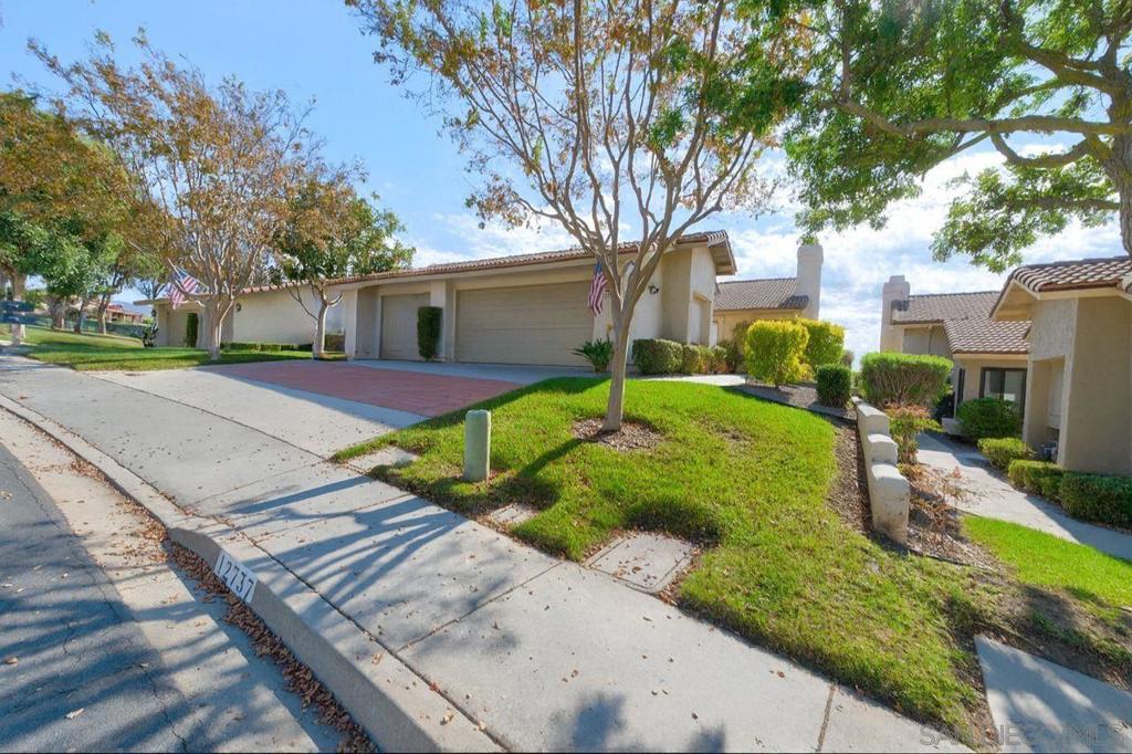 12737 Via Nasca Property Photo 2