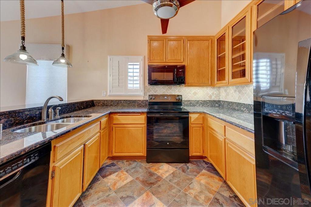 12737 Via Nasca Property Photo 6