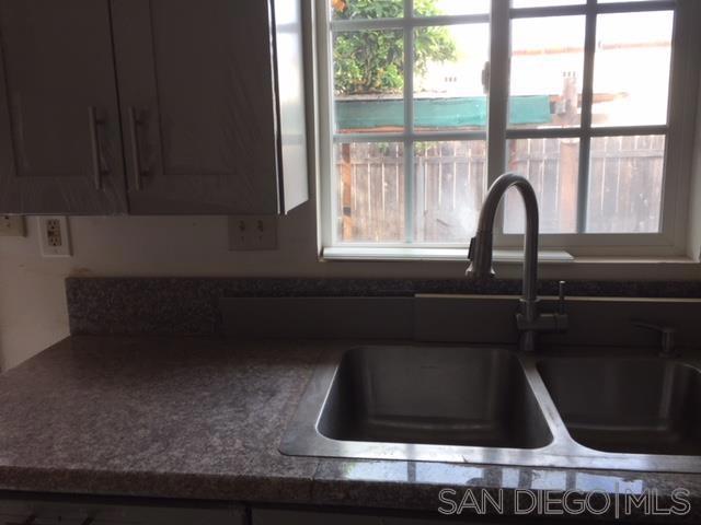 4468 49th St Property Photo 6