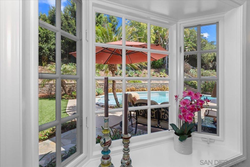 2814 Sombrosa Property Photo 9