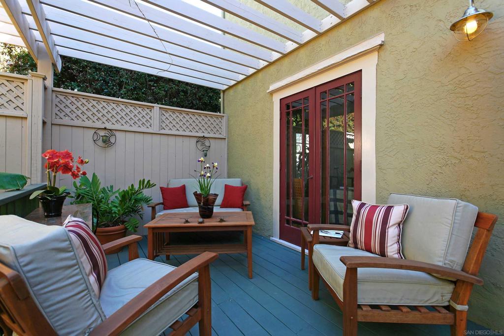 2442 46 F St Property Photo 10