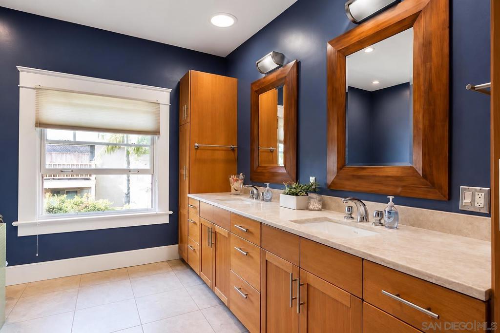 2442 46 F St Property Photo 15