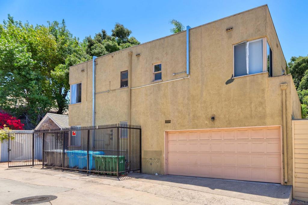 2442 46 F St Property Photo 23