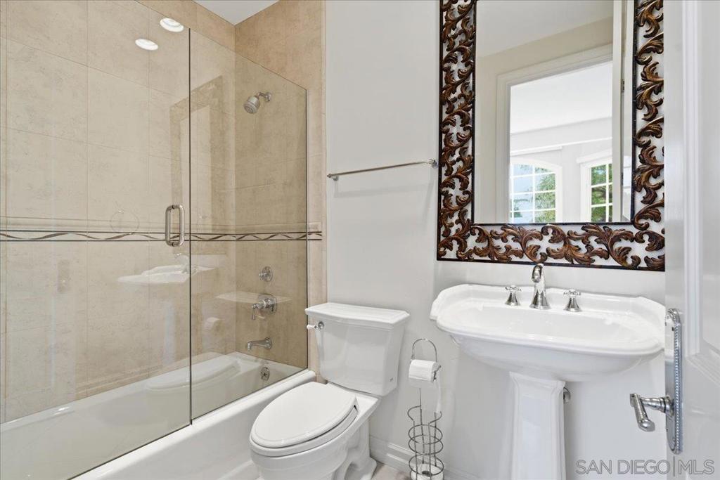 6150 Avenida Alteras Property Photo 32
