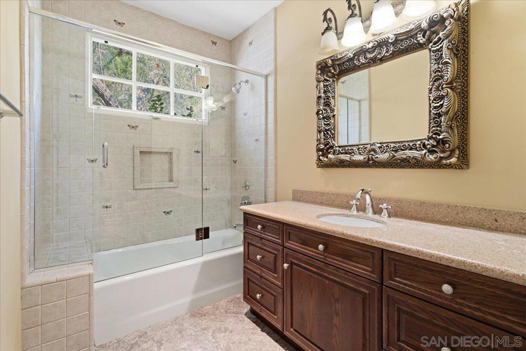 6150 Avenida Alteras Property Photo 35