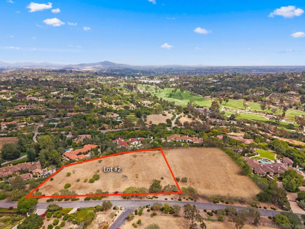 2 Via Recanto Property Photo 1
