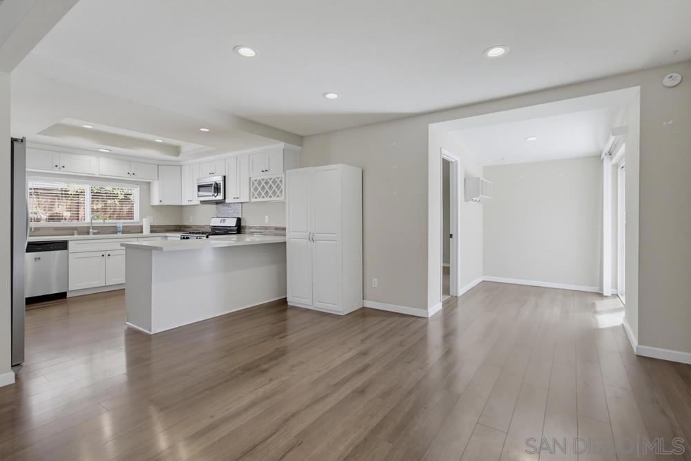 9649 Halberns Blvd Property Photo 12