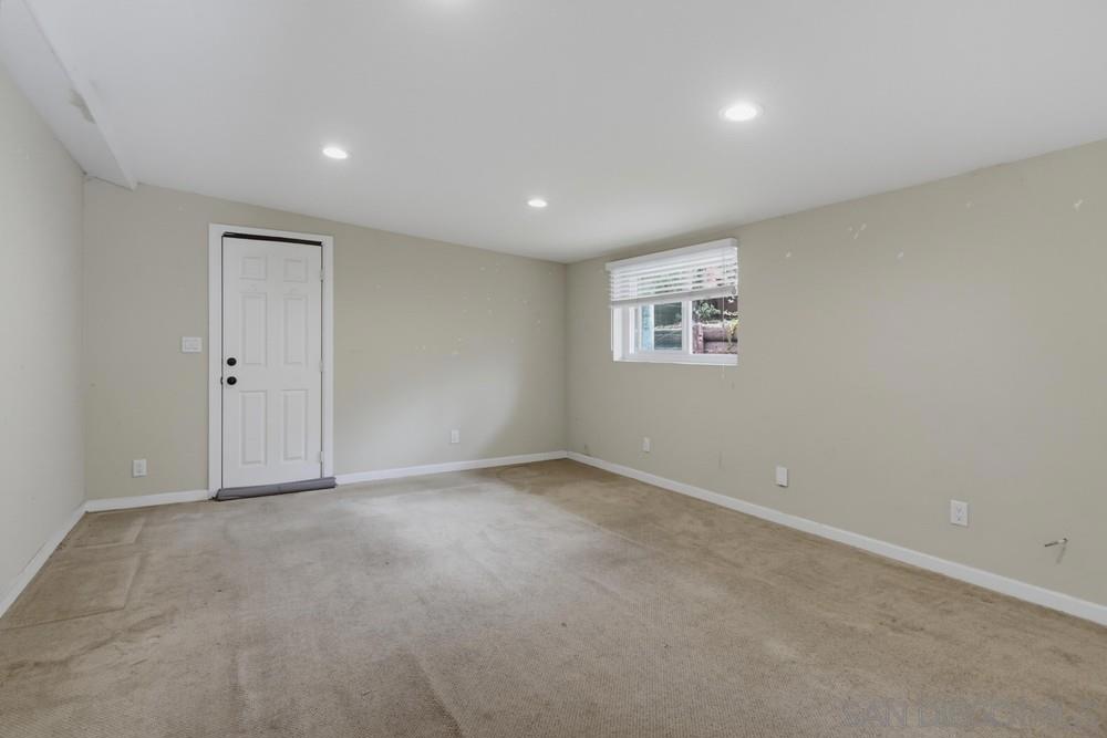 9649 Halberns Blvd Property Photo 17