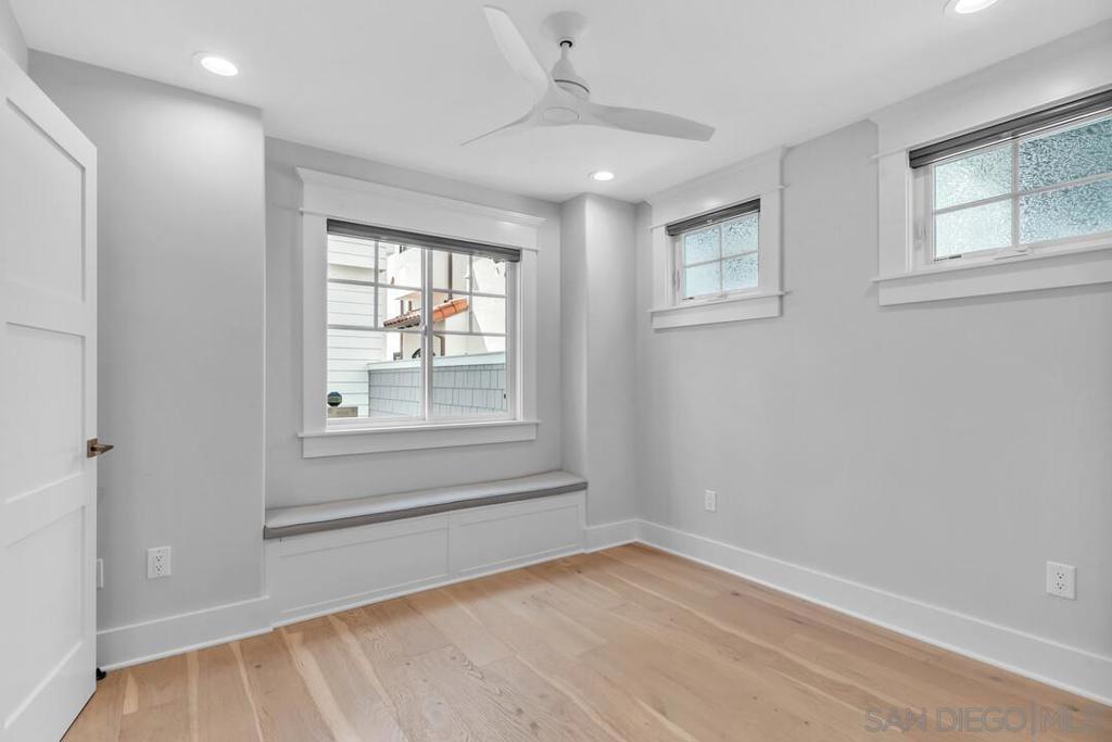 943 F Avenue Property Photo 40