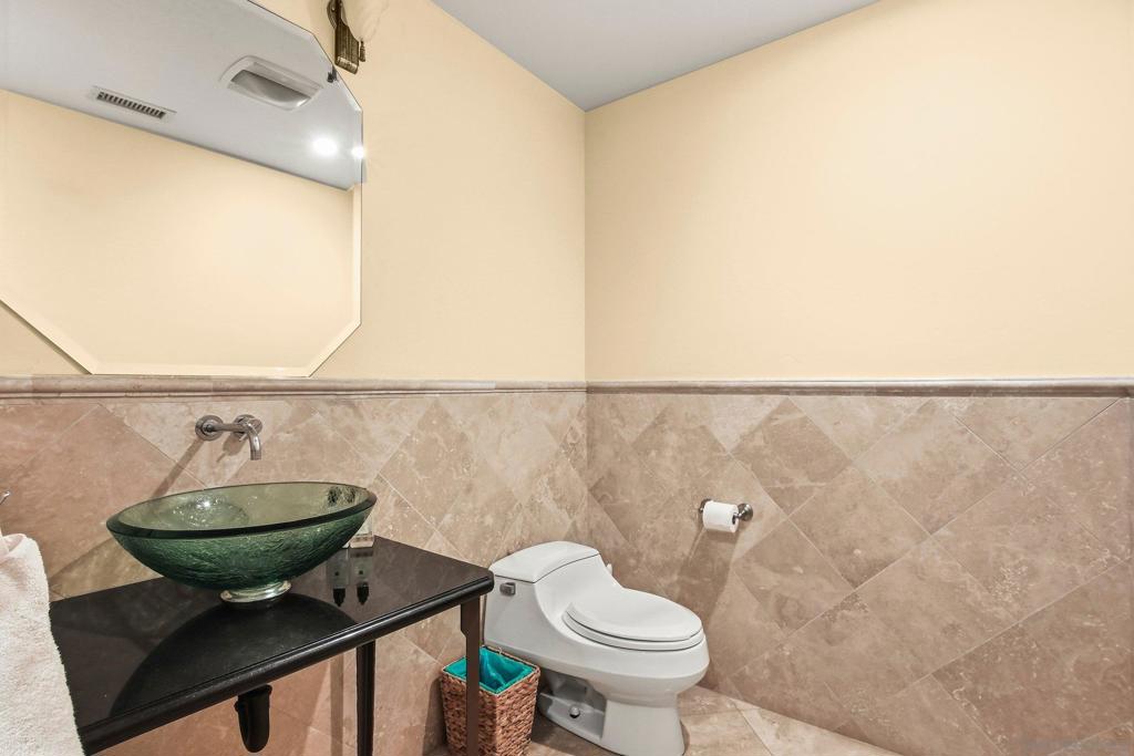 1011 Avenida Amantea Property Photo 8