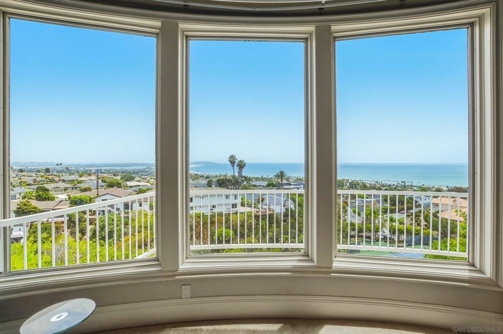 1011 Avenida Amantea Property Photo 43